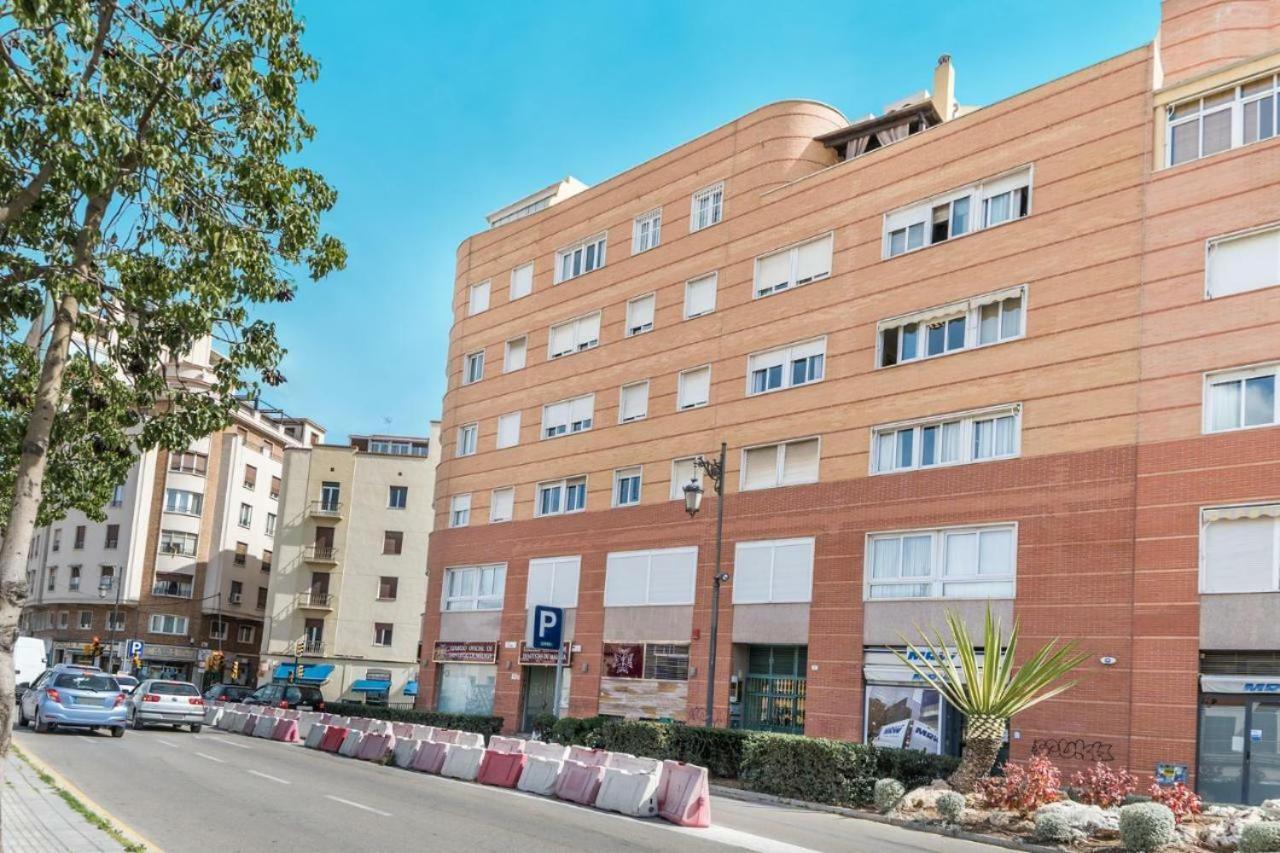 Lovely Suite With River Views And Parking Málaga Eksteriør bilde