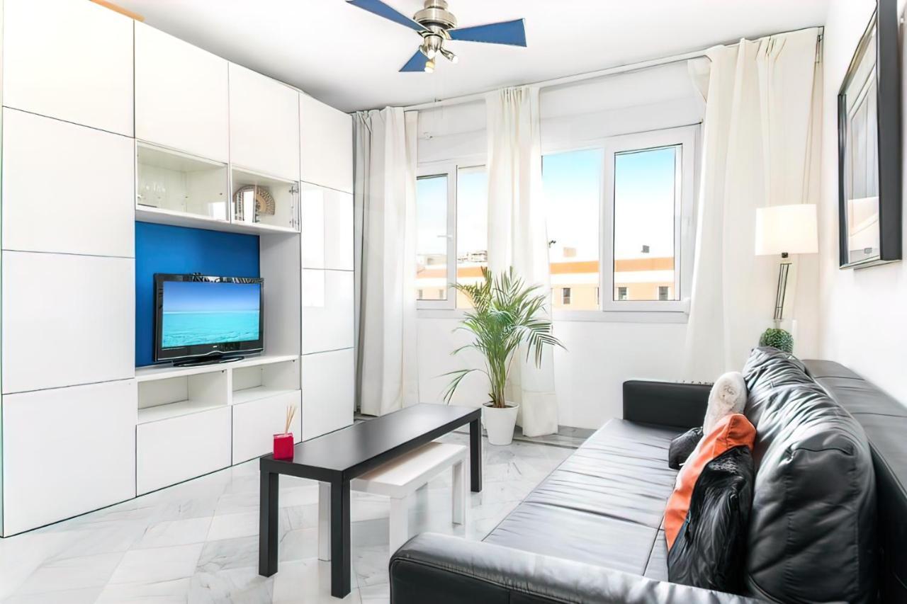 Lovely Suite With River Views And Parking Málaga Eksteriør bilde